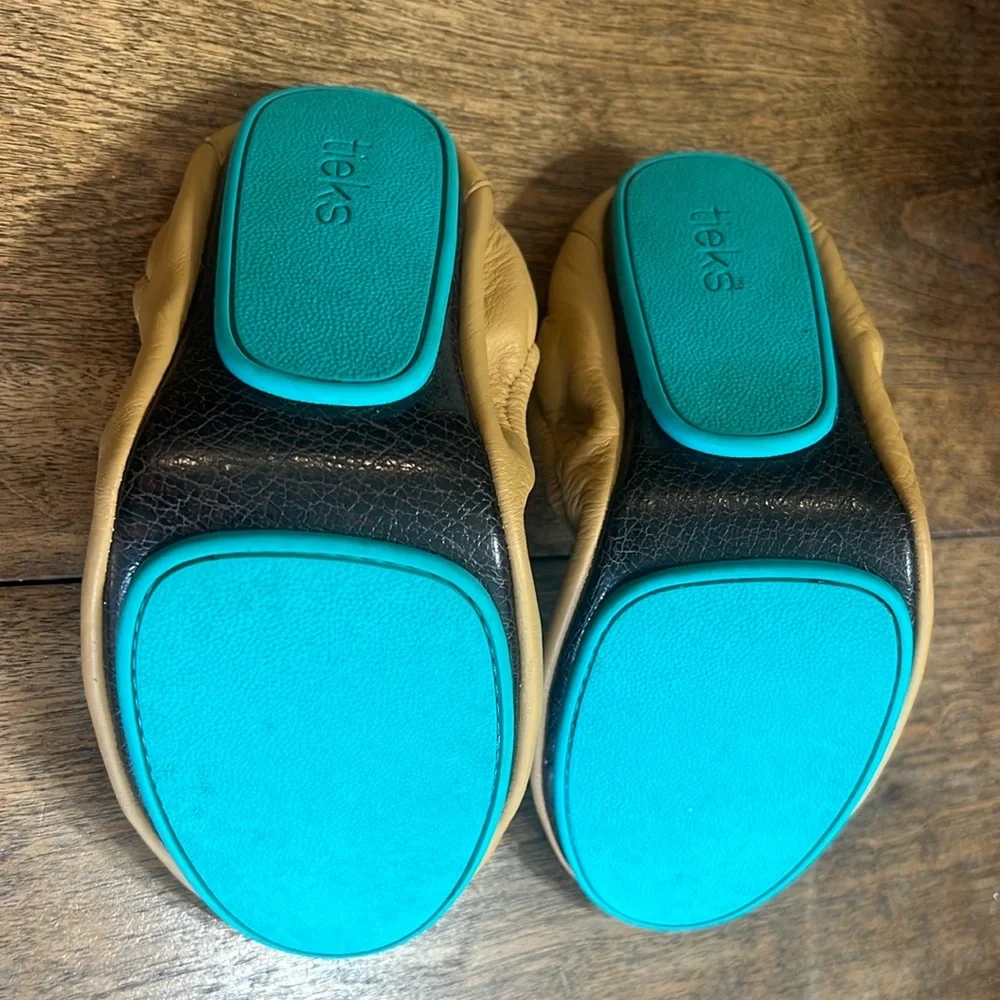 Tieks. Camel leather, size 9. - Picture 3 of 4